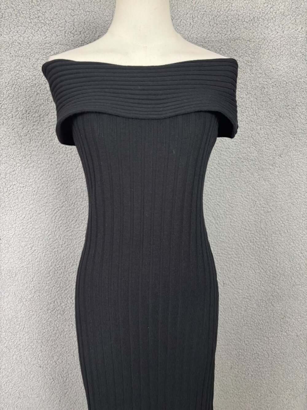 PrettyGarden Women's Black Off-Shoulder Ribbed  Knit Bodycon Midi Dress Lg NWT's - Picture 2 of 8